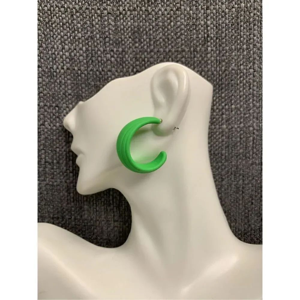 Textured Colored Hoops - Picture 1 of 2